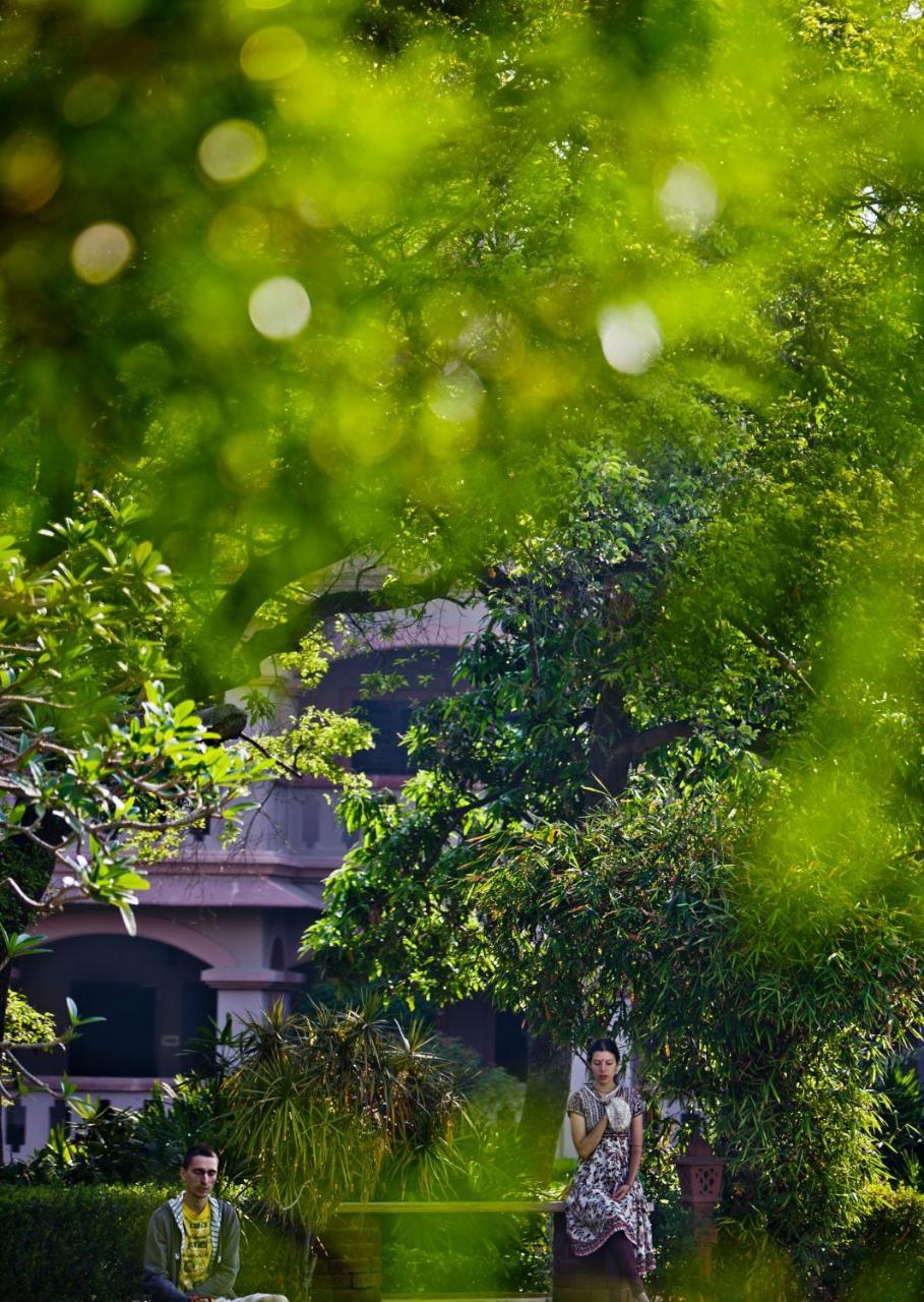 Mvt Guesthouse & Restaurant Vrindāvan Eksteriør billede